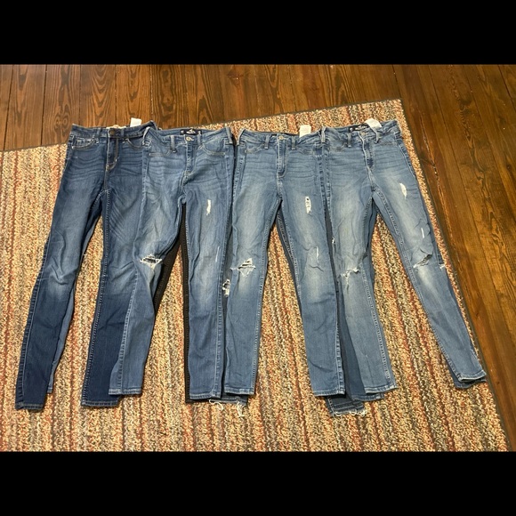 Hollister Jean Bundle - Picture 4 of 4
